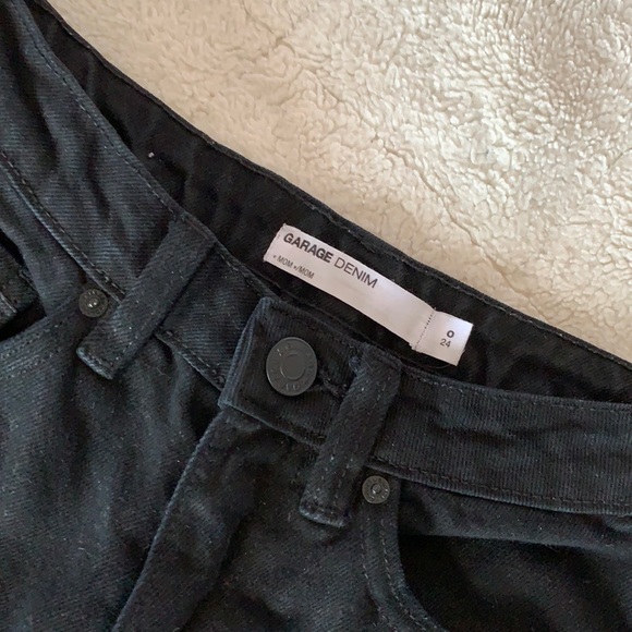 Garage Black Ripped Mom Jeans - Picture 2 of 3